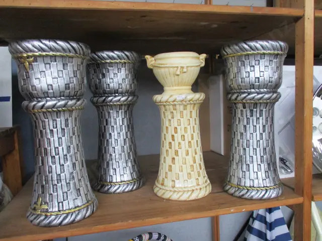 Plant Stands Image 1++